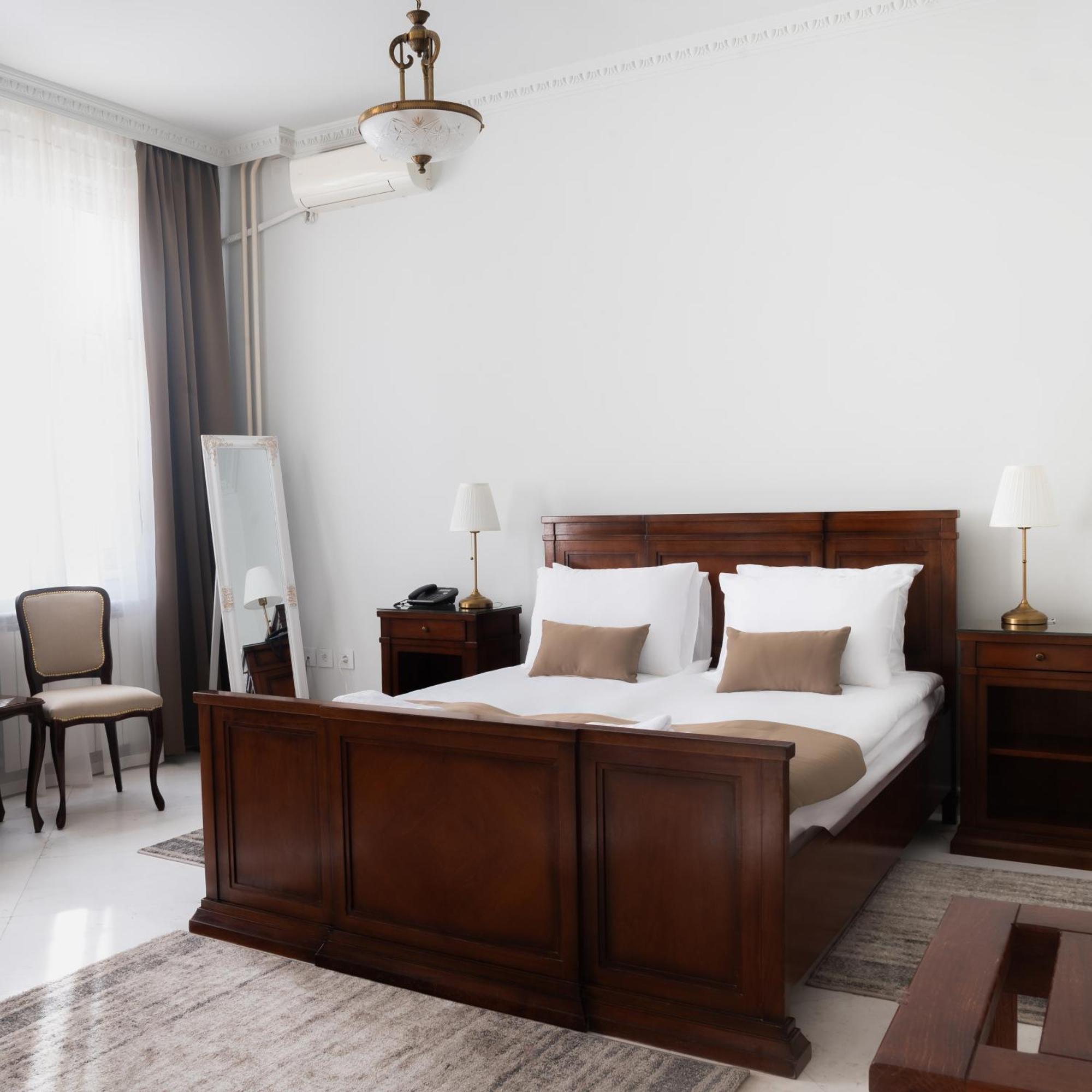 Jardin Hotel 4*